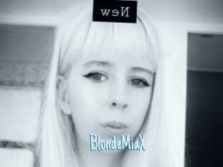 BlondeMiaX