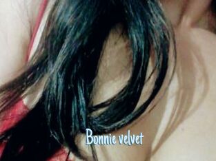 Bonnie_velvet