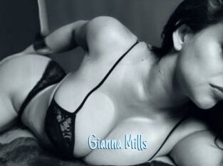 Gianna_Mills