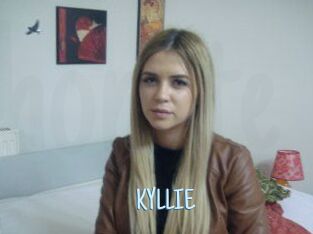 KYLLIE_