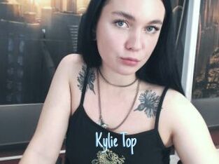 Kylie_Top