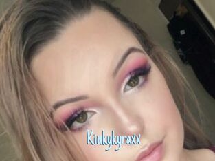 Kinkykyraxx