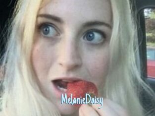 Melanie_Daisy
