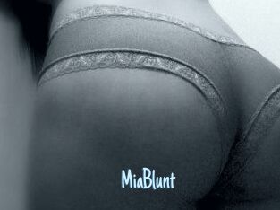 MiaBlunt