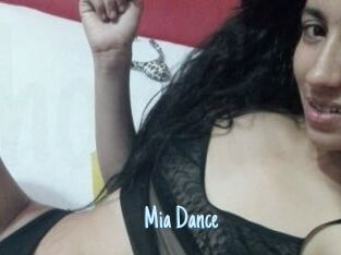 Mia_Dance