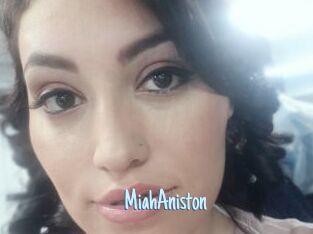 MiahAniston