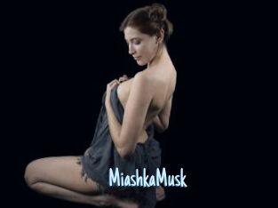 MiashkaMusk