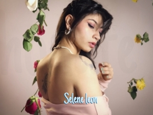 Selene_leon
