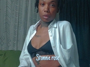 Stonnie_rose