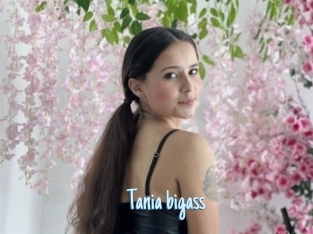 Tania_bigass