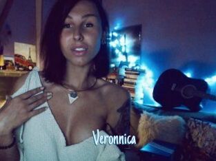 Veronnica